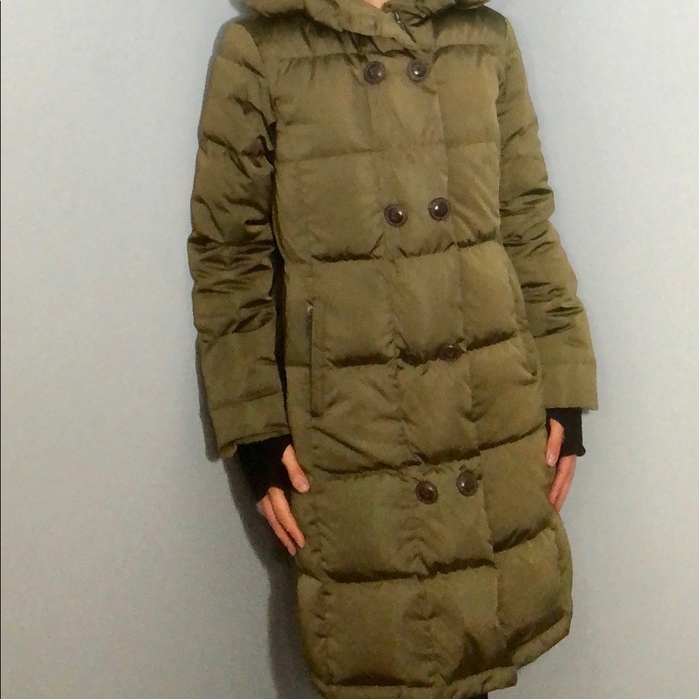 Extremely warm down coat